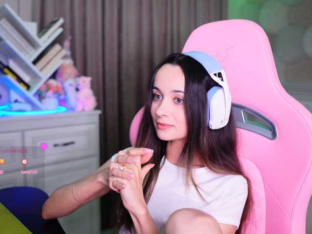 JuicyAngel, live now on BongaCams