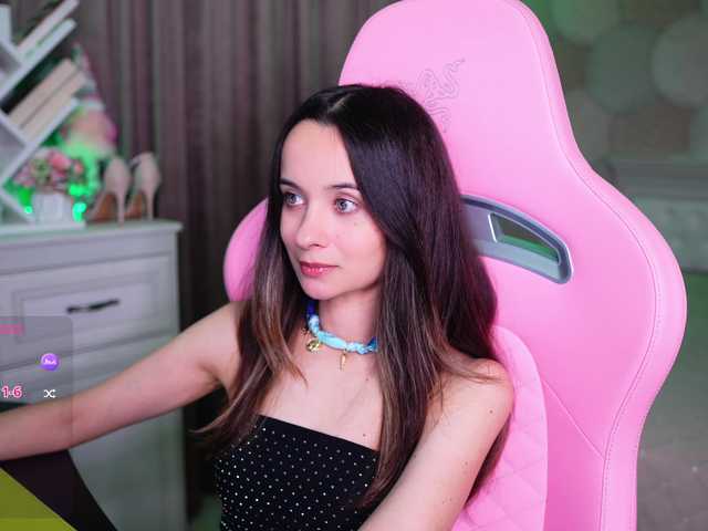 JuicyAngel live cam on BongaCams
