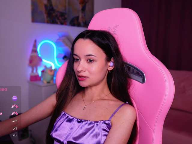 JuicyAngel's BongaCams show and profile