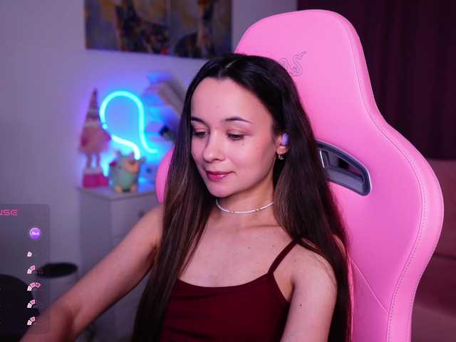 JuicyAngel's BongaCams show and profile