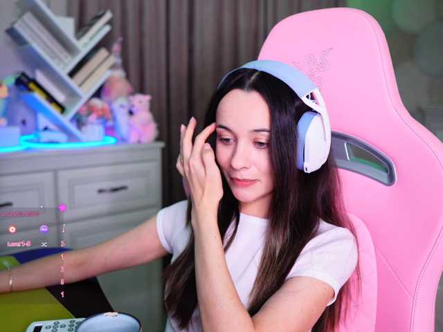 JuicyAngel, live now on BongaCams