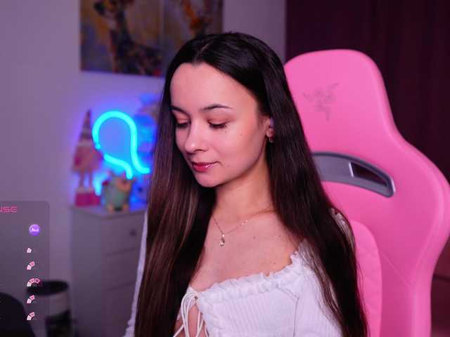 JuicyAngel's BongaCams show and profile