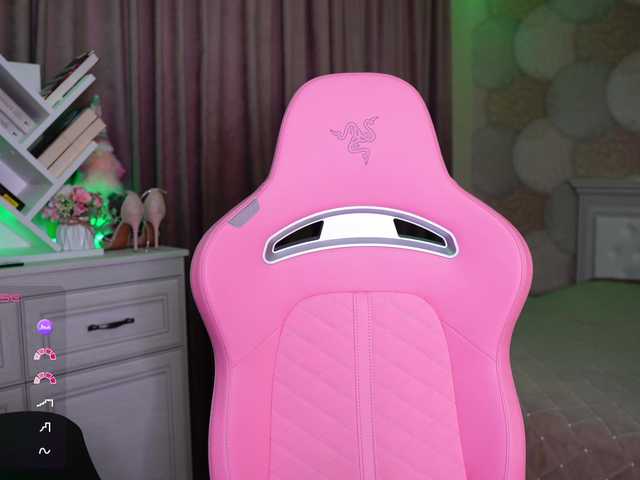 JuicyAngel live cam on UnifiedCams