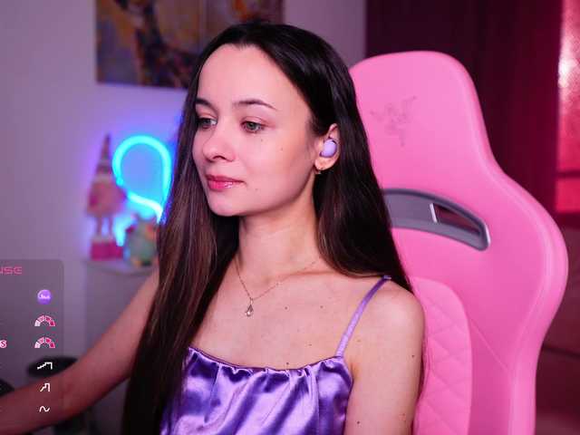 JuicyAngel's BongaCams show and profile