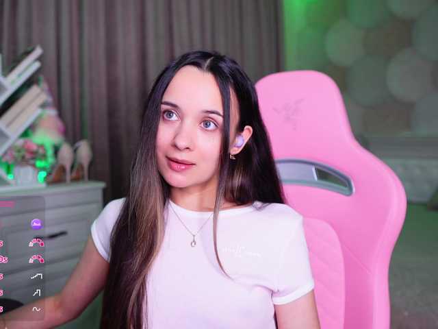JuicyAngel live cam on BongaCams