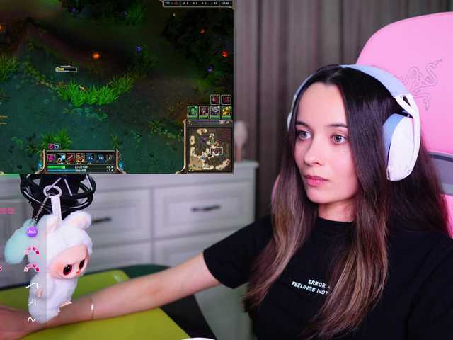 JuicyAngel live cam on BongaCams