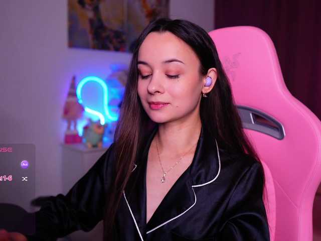 JuicyAngel's BongaCams show and profile