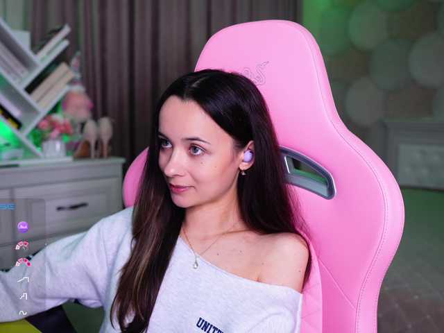 JuicyAngel live cam on BongaCams