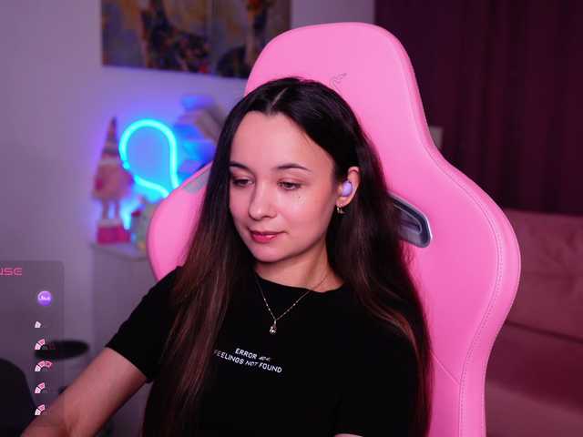 JuicyAngel's BongaCams show and profile