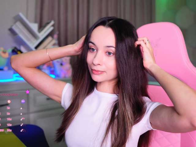 JuicyAngel, en directo ahora en BongaCams