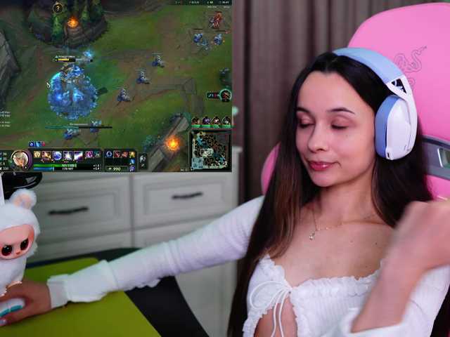 JuicyAngel live cam on BongaCams