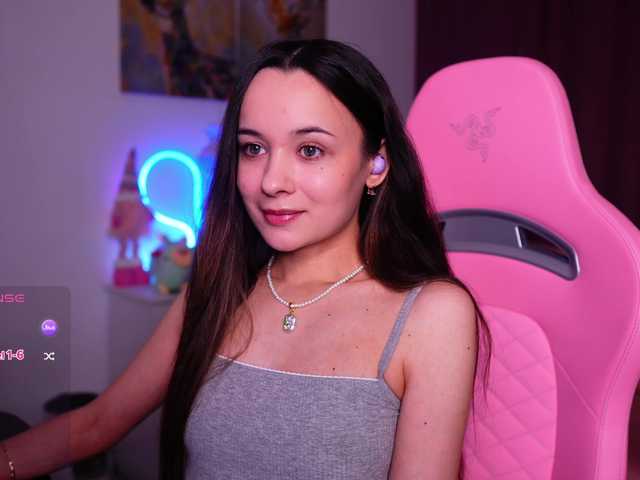 JuicyAngel's BongaCams show and profile