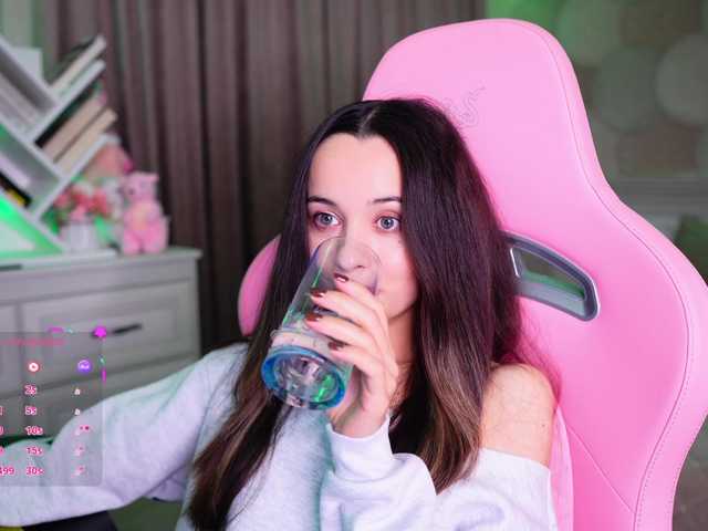 JuicyAngel live cam on BongaCams