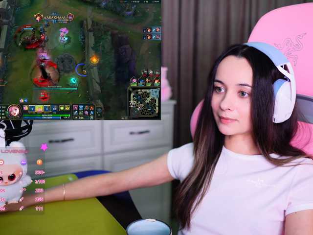 JuicyAngel, live now on BongaCams