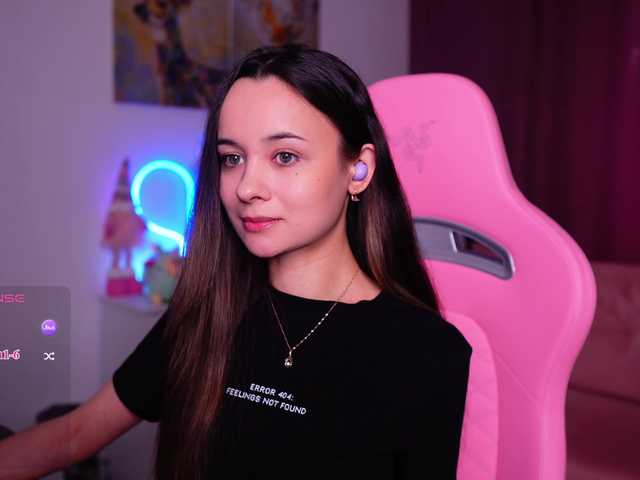 JuicyAngel's BongaCams show and profile