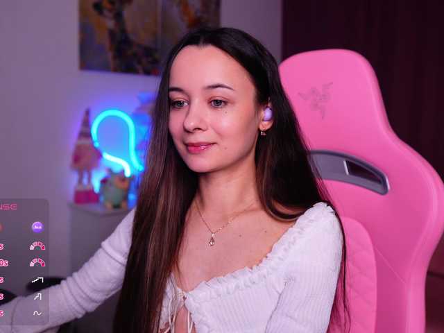 JuicyAngel's BongaCams show and profile