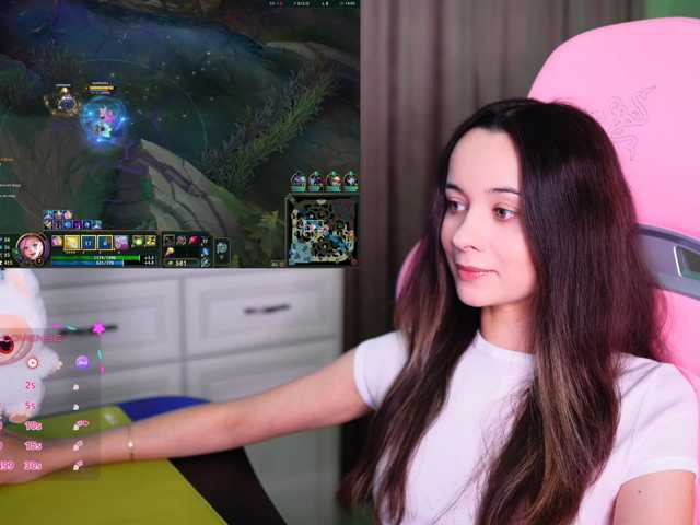 JuicyAngel, en directo ahora en BongaCams