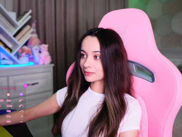 JuicyAngel, live now on BongaCams