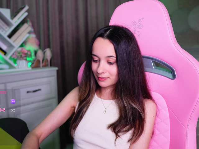 JuicyAngel live cam on BongaCams