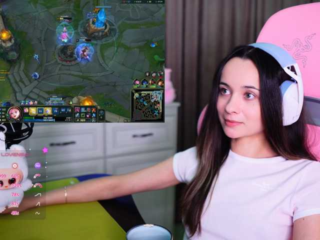 JuicyAngel, en directo ahora en BongaCams