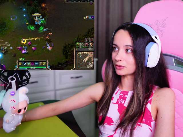 JuicyAngel live cam on BongaCams