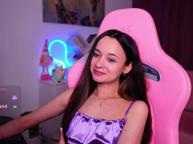 JuicyAngel's BongaCams show and profile