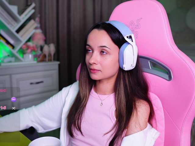 JuicyAngel live webcam show