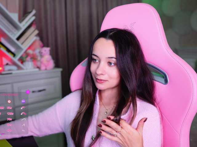 JuicyAngel live cam preview