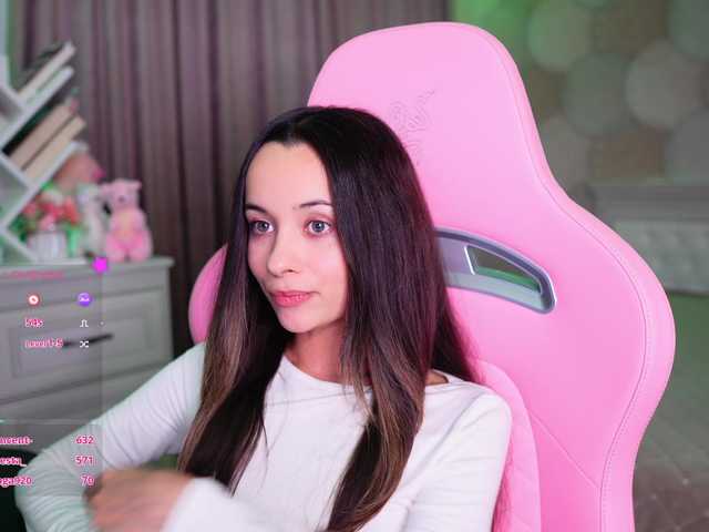 JuicyAngel live cam on BongaCams