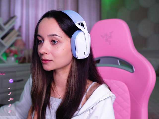 JuicyAngel live webcam show
