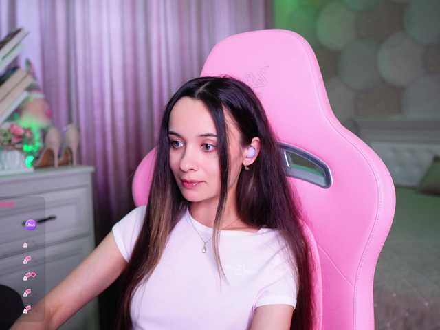 JuicyAngel live cam on BongaCams
