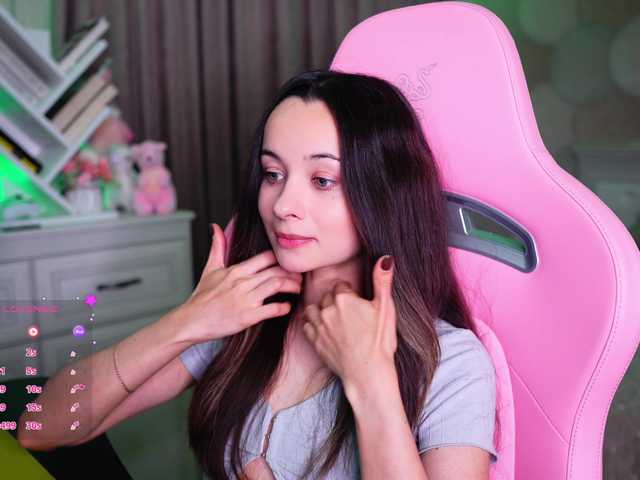 JuicyAngel live cam on BongaCams
