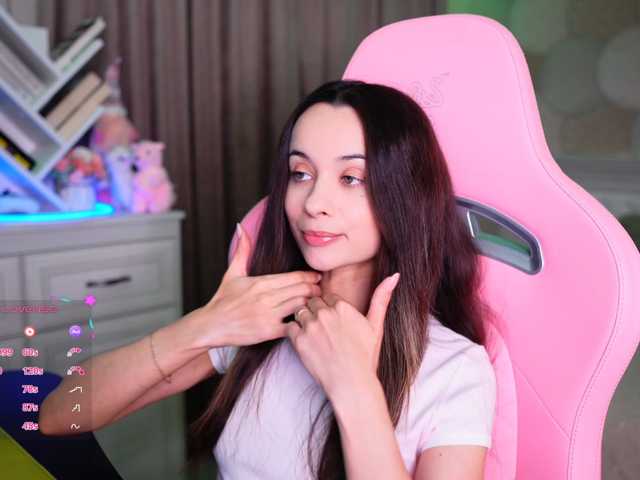 JuicyAngel, live now on BongaCams