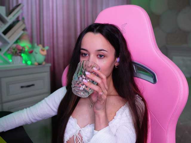 JuicyAngel live cam on BongaCams