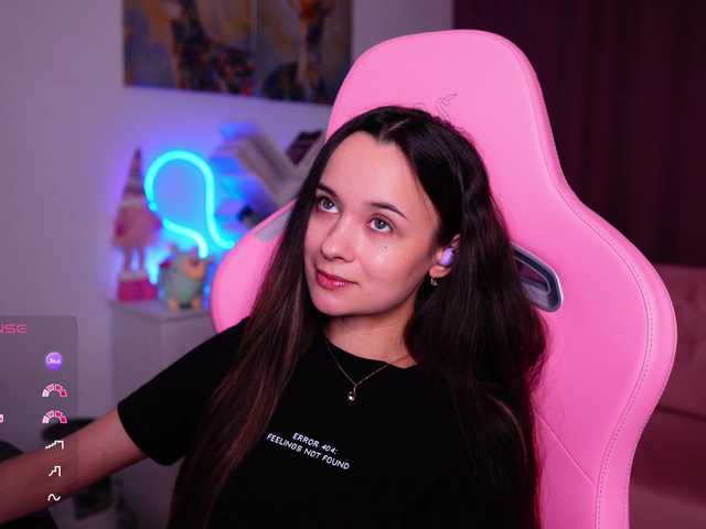 JuicyAngel's BongaCams show and profile