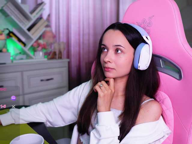 JuicyAngel live webcam show