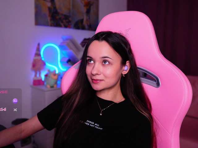 JuicyAngel's BongaCams show and profile