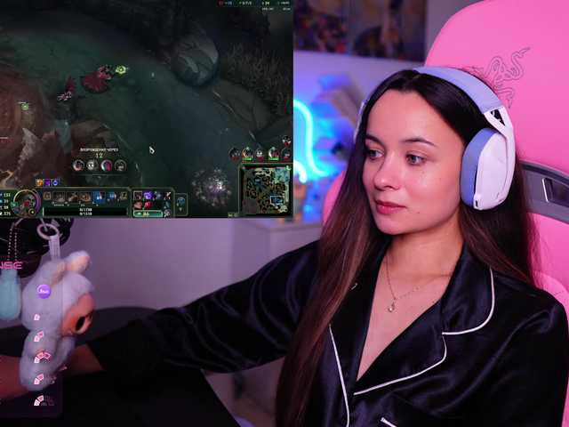 JuicyAngel's BongaCams show and profile