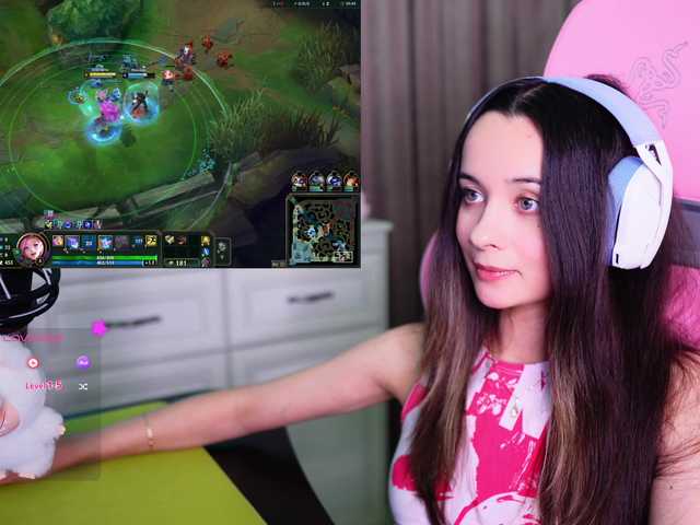 JuicyAngel live cam preview