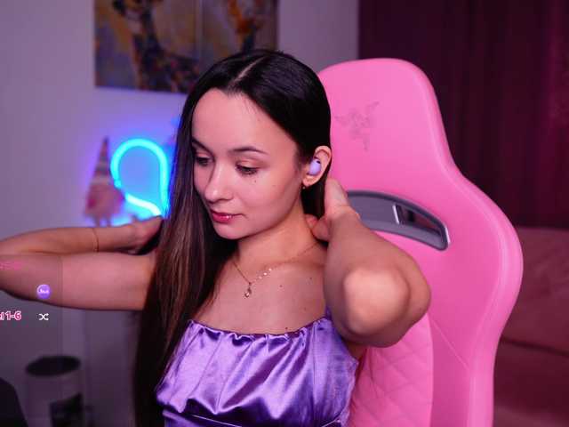 JuicyAngel's BongaCams show and profile