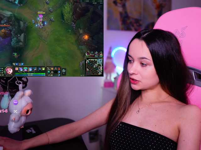 эросцена JuicyAngel