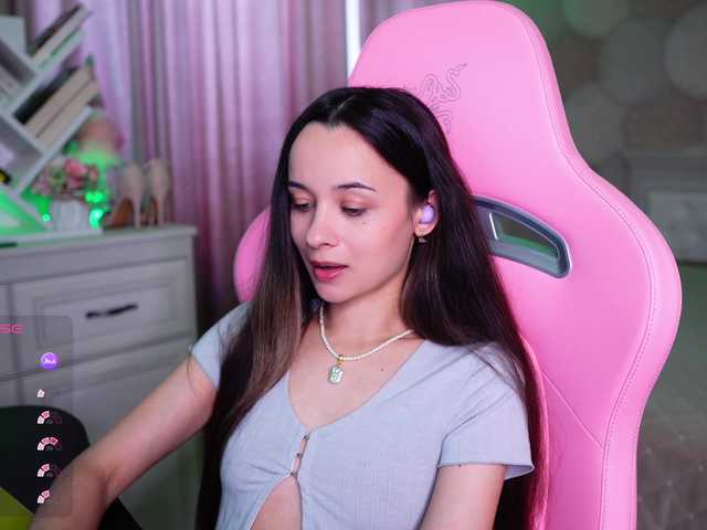 JuicyAngel live cam on BongaCams