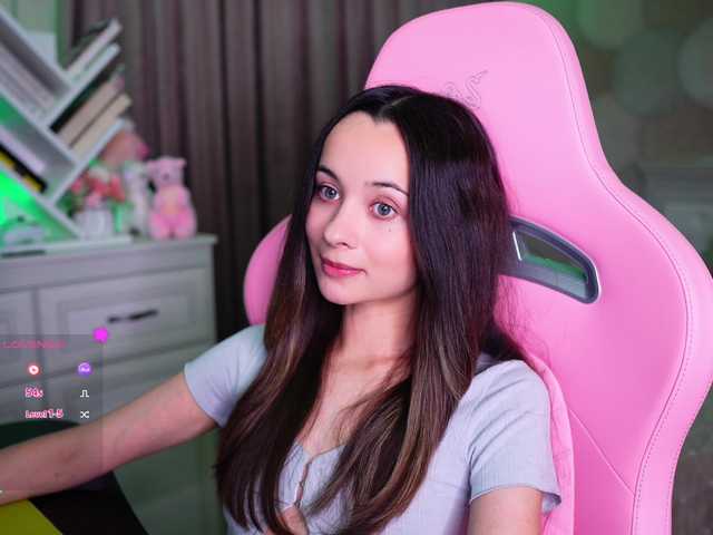 JuicyAngel live cam on BongaCams