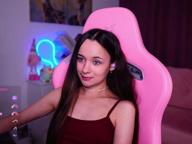 JuicyAngel's BongaCams show and profile