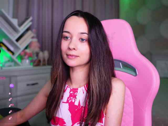 JuicyAngel Live Webcam on BongaCams