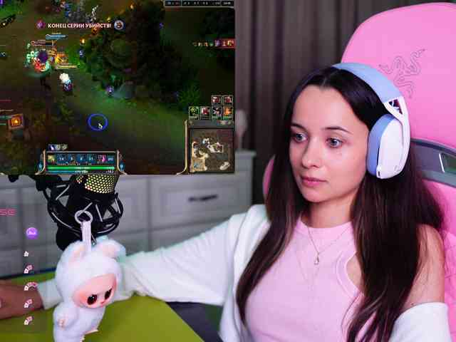 JuicyAngel Live Webcam on BongaCams