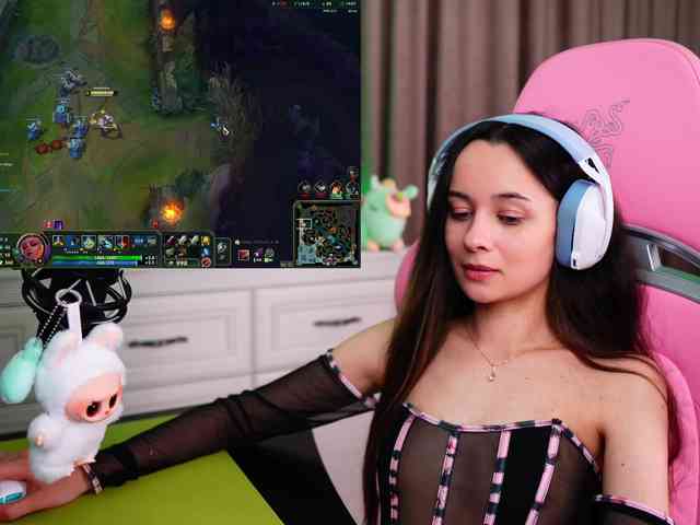 JuicyAngel webcam