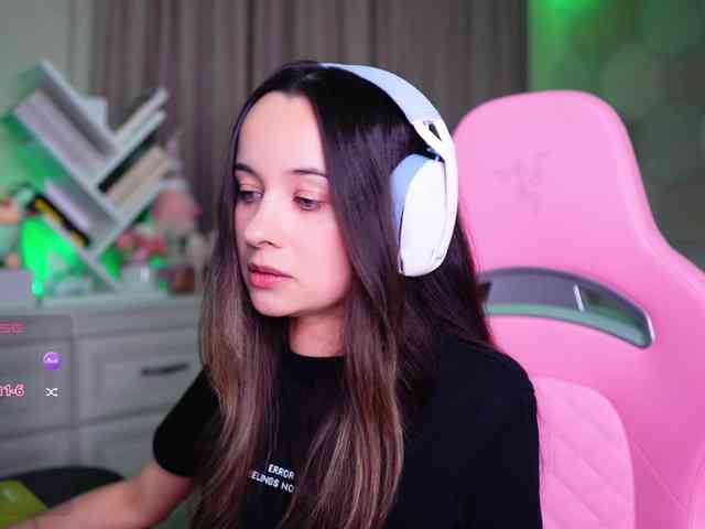 JuicyAngel webcam