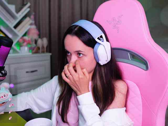 JuicyAngel webcam