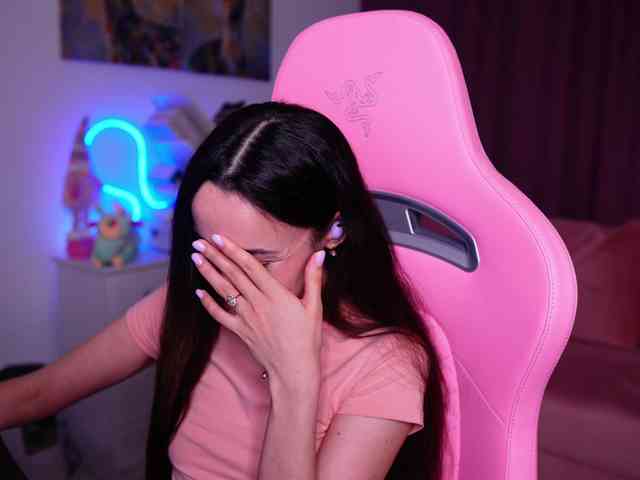 JuicyAngel webcam